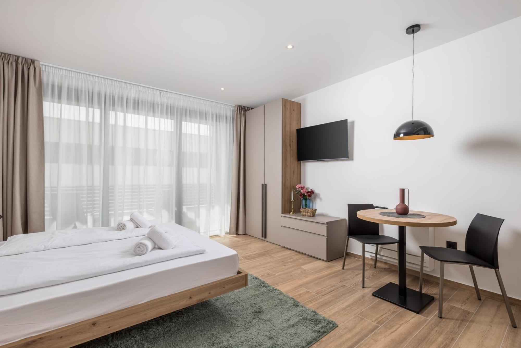 Belinda Apartments With Balcony & Private Parking Opatija Buitenkant foto