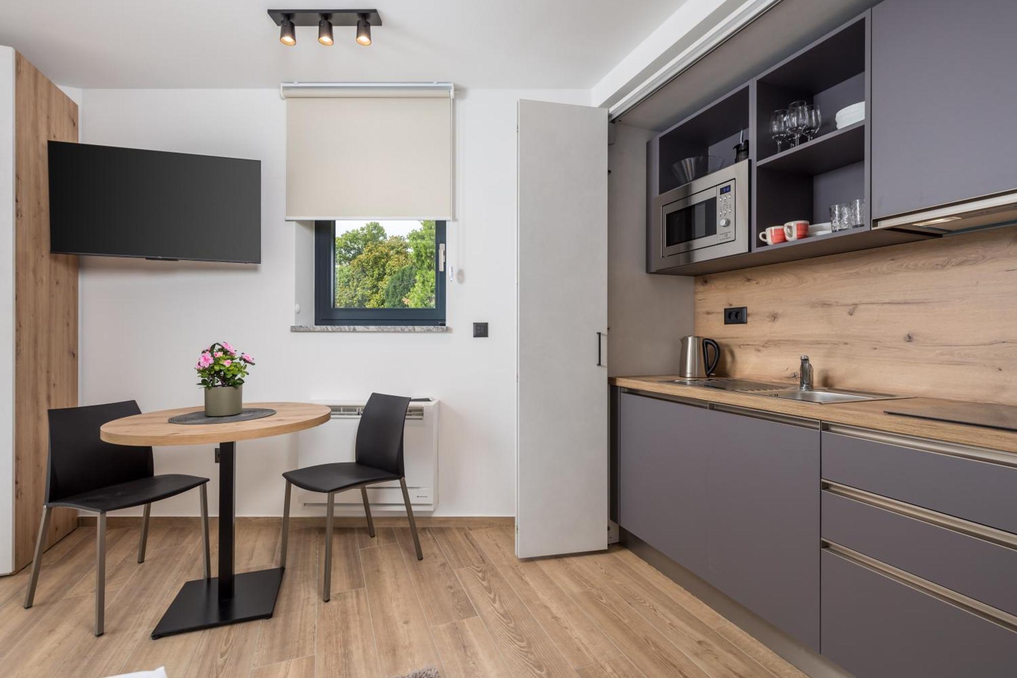 Belinda Apartments With Balcony & Private Parking Opatija Buitenkant foto