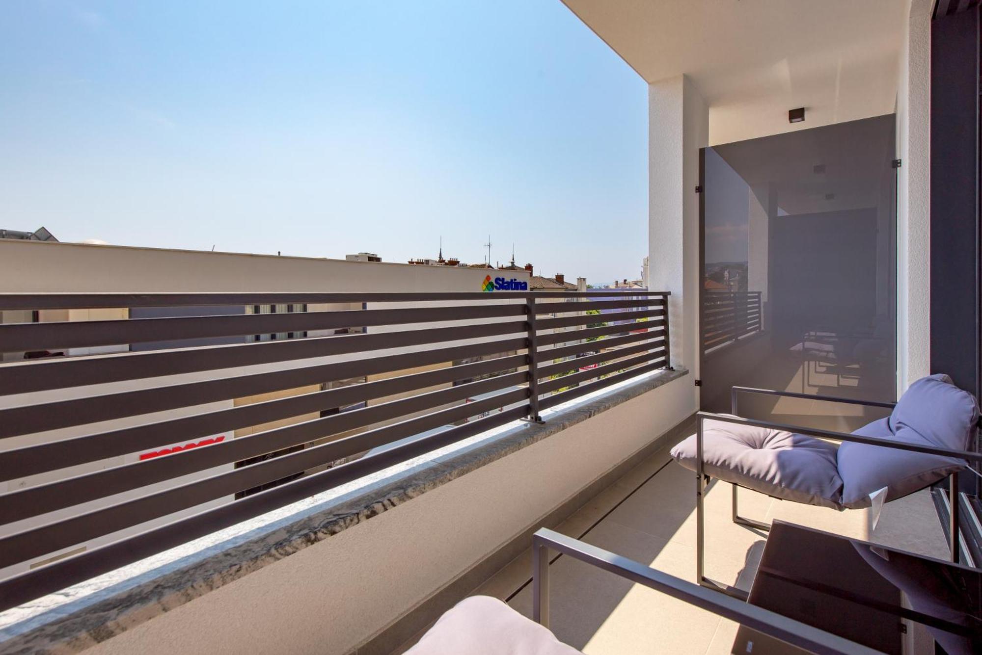 Belinda Apartments With Balcony & Private Parking Opatija Buitenkant foto