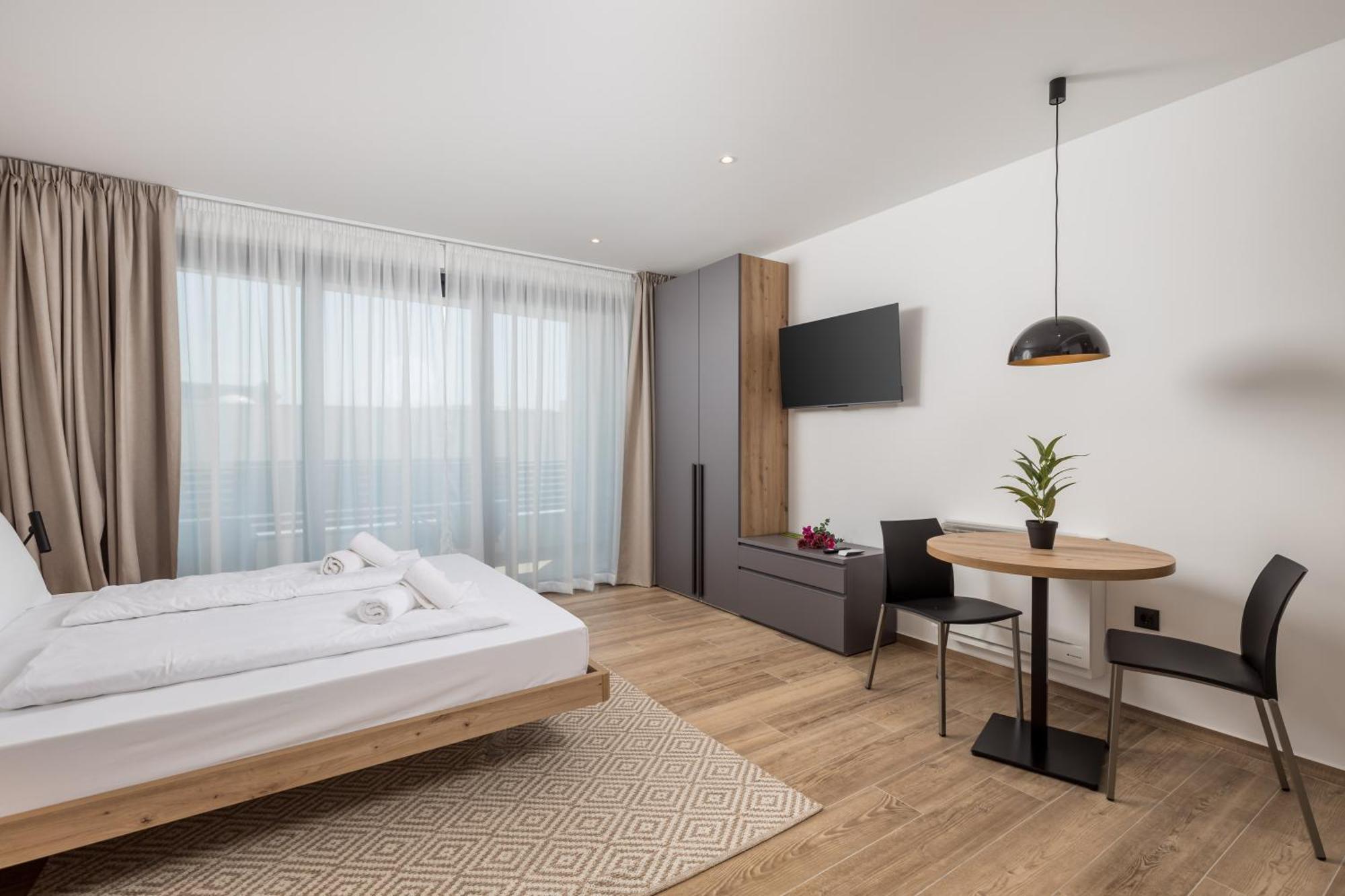 Belinda Apartments With Balcony & Private Parking Opatija Buitenkant foto