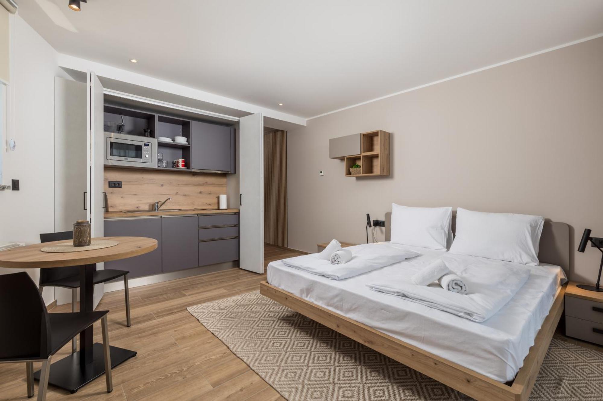 Belinda Apartments With Balcony & Private Parking Opatija Buitenkant foto